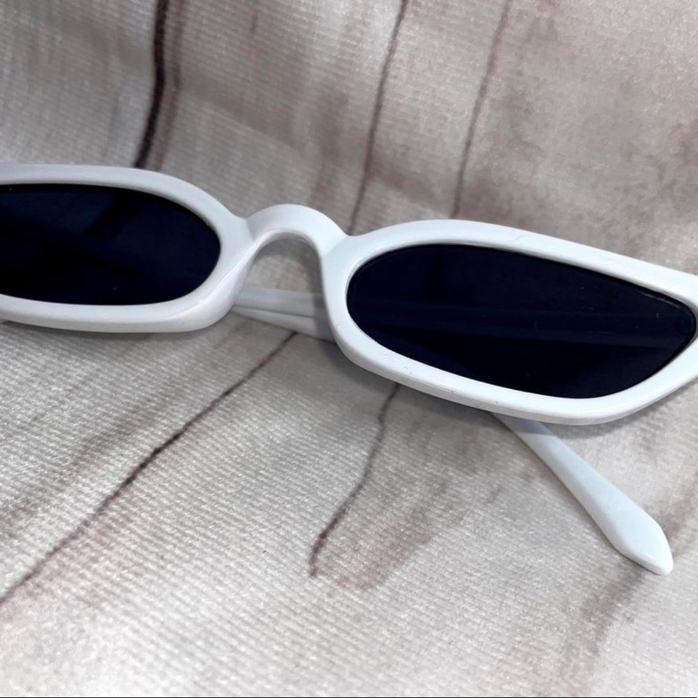 White Cateye Sunglasses☀︎︎